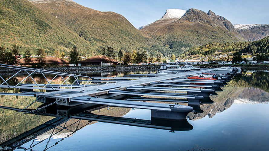 Bryggeanlegg - Loen Båtlag