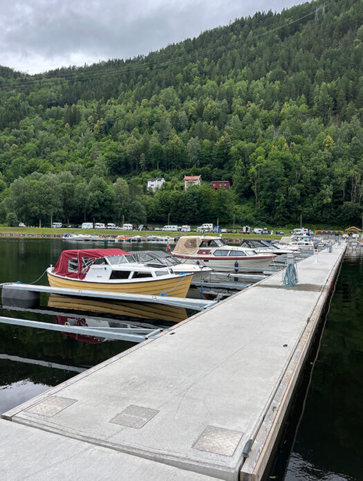 Flytebrygger i betong - Dalen gjestebrygge.